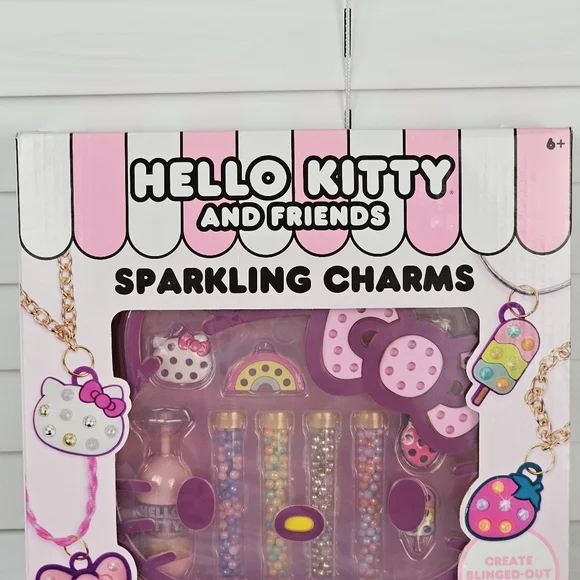Hello Kitty and Friends Sparkling Charms Smile Sunshine Set - Picture 3 of 10